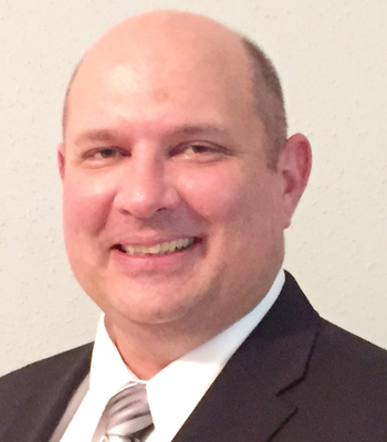 Portrait of Bob Azzarello, Broker Associate.